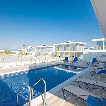 Villa Rent Your Dream Holiday And Look Forward To Relaxing Beside Your Private Pool 1563 *