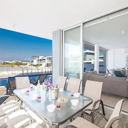 Rent Your Dream Holiday And Look Forward To Relaxing Beside Your Private Pool 1563 Villa *