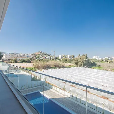 Rent Your Dream Holiday And Look Forward To Relaxing Beside Your Private Pool 1563 Villa *